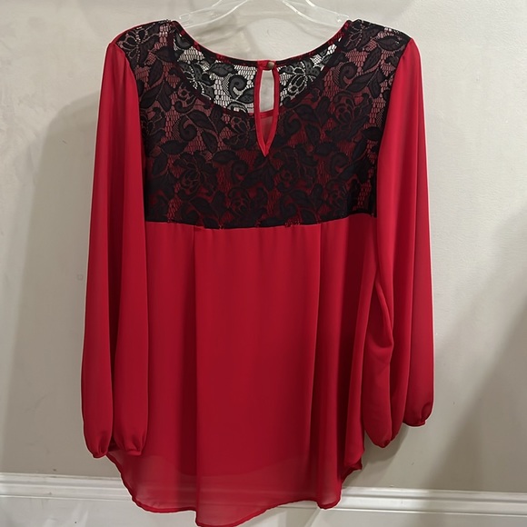 My Beloved women’s hi-low blouse. Size large. - Picture 4 of 5